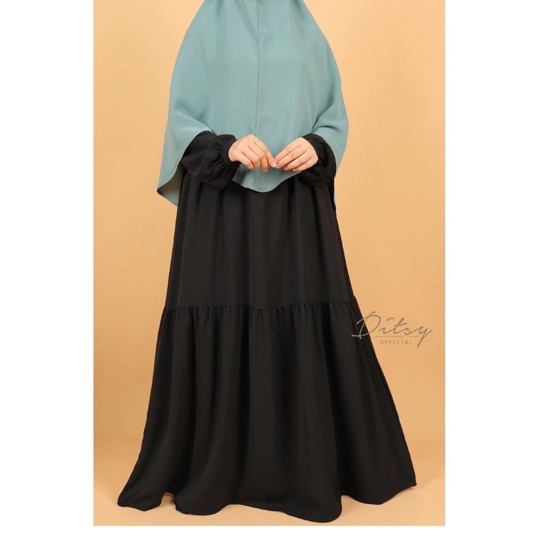 Lelia Mz Black Uk. M dan S by Ditsy