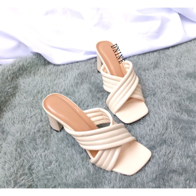 Sandal Wanita Sandal heels Karmila 7 cm YY 05