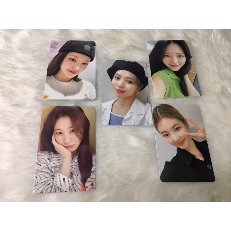 NBD (NO BAD DAYS) ITZY AUGUST PHOTOCARD | RYUJIN YUNA YEJI LIA CHAERYEONG