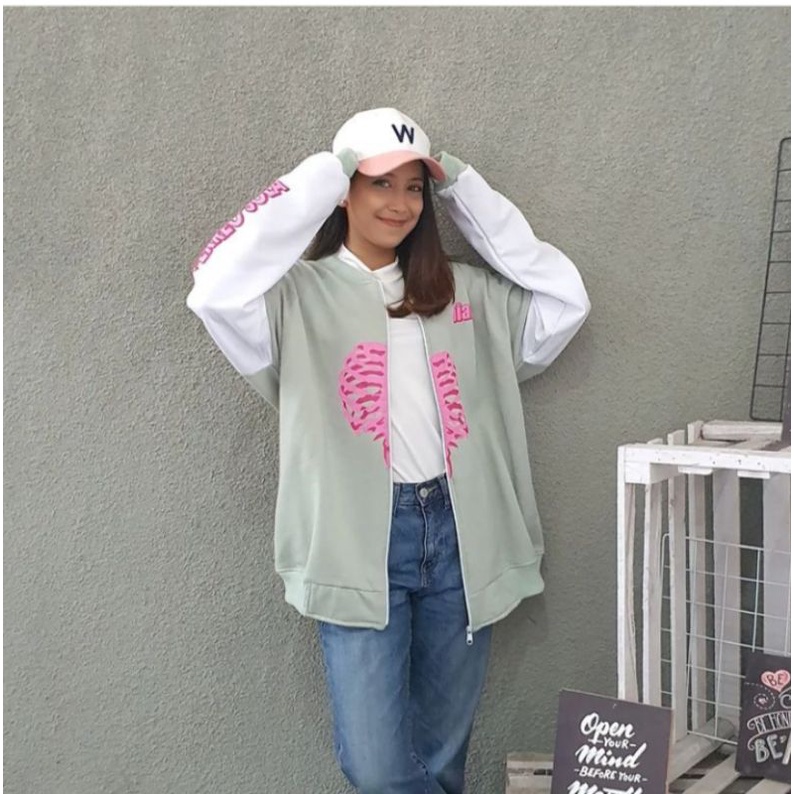 REALPICT!! HEART VARSITY JACKET BASEBALL KOREAN FASHION WANITA