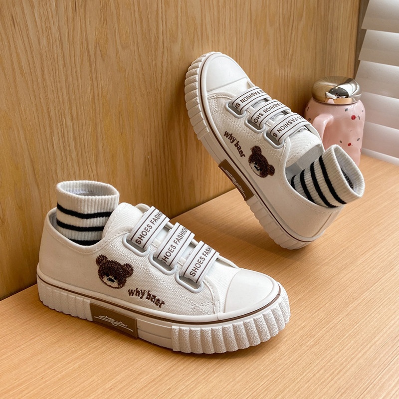 Sepatu Sneakers Kanvas Wanita Casual Import Sport Shoes Original Hitam Putih Onlinemall 225-5