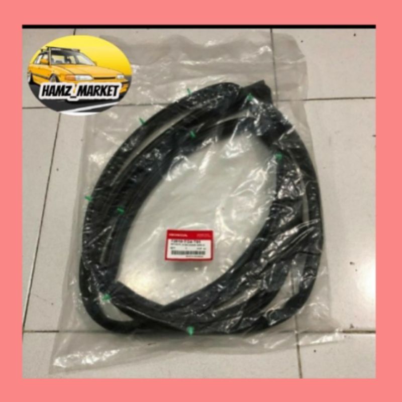 Karet Pintu Belakang Mobilio, Brv Original