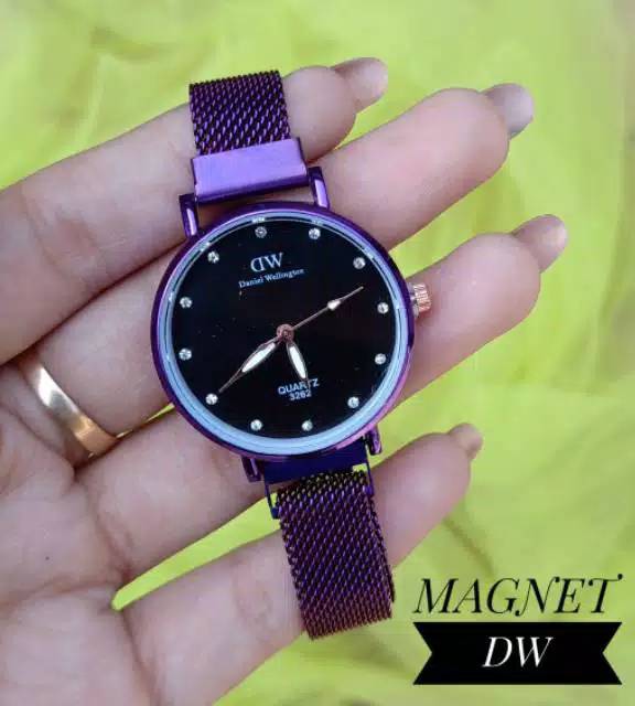 Jam Tangan Wanita Korea DWE Diamond Strap Magnetik