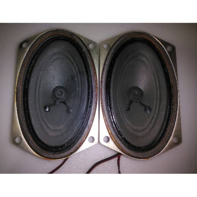 Speaker tv Politron lama satu pasang