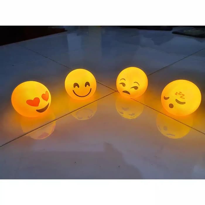 lampu emoji/lampu smile/lampu LED/lampu hias(random)