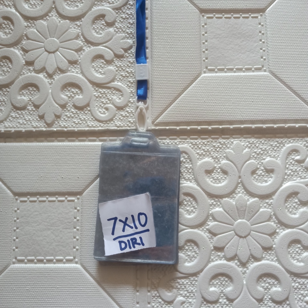 

paket tali 1cm kait plastik + plastik panitia 7x10 diri isi 10pcs