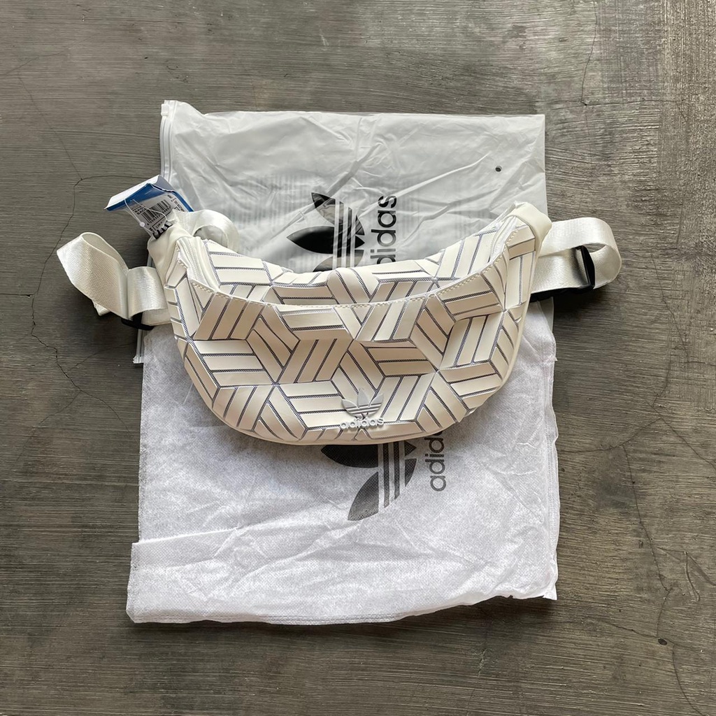 Adidas Waistbag Issey Miyake New Pattern / Tas Selempang Tas Pinggang Pria Wanita Tas Adidas