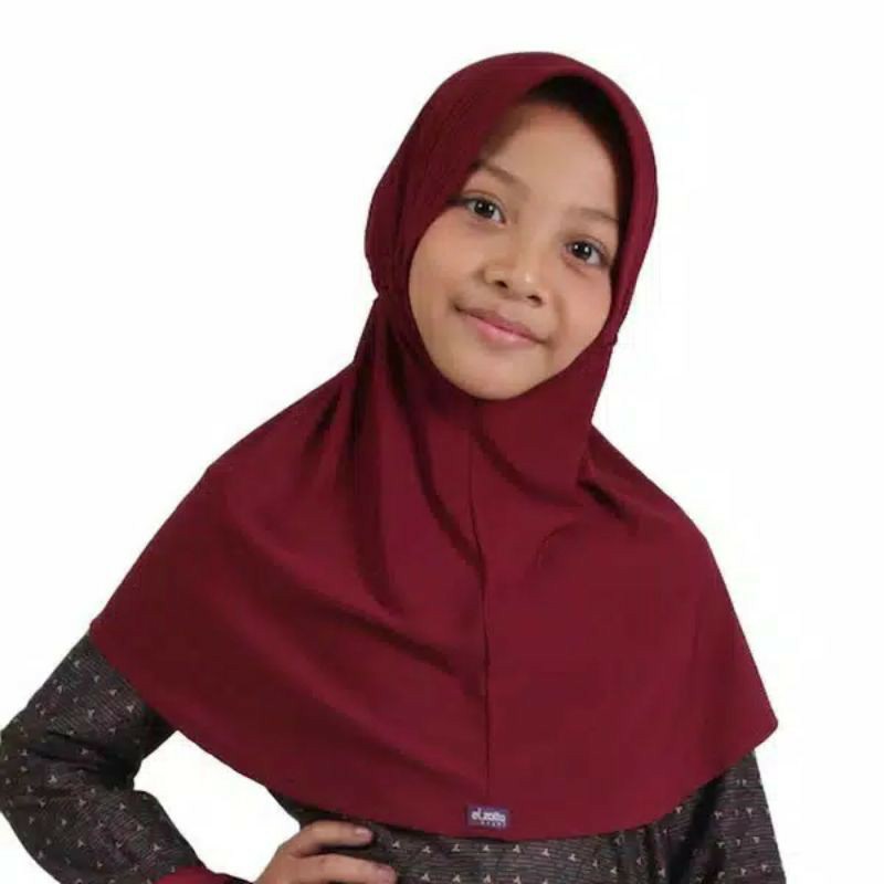 SAHARA IZZAN ELZATTA / BERGO ANAK ELZATTA / BERGO ANAK ELZATTA /BERGO TERLARIS /BERGO SERUT BELAKANG