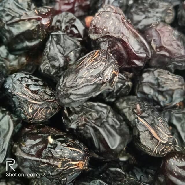 

Kurma Ajwa 250 gram