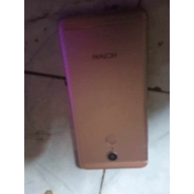 hp hotwav m5 lcd retak dan tidak berfungsi