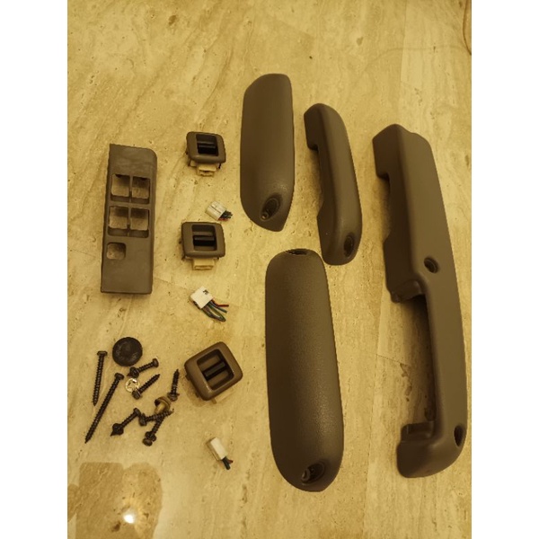 tombol power window panther