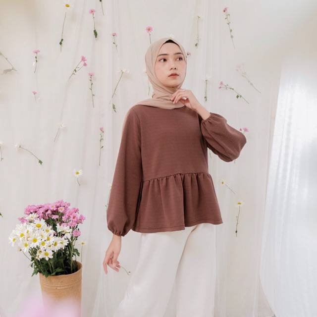 Jolie Blouse by Edmee.outfit