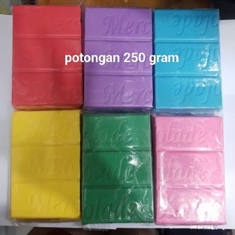 

Coklat mercolade rainbow chocolate compound 250 gr