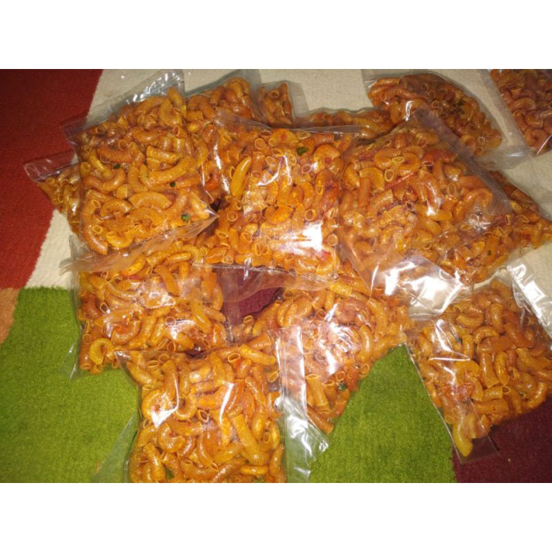 

makroni reuceuh by intanonanoo