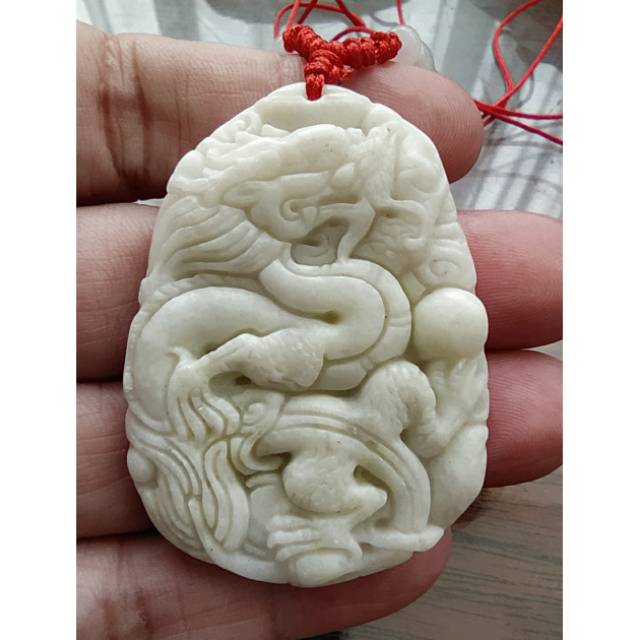 Kalung Giok Ukir Naga