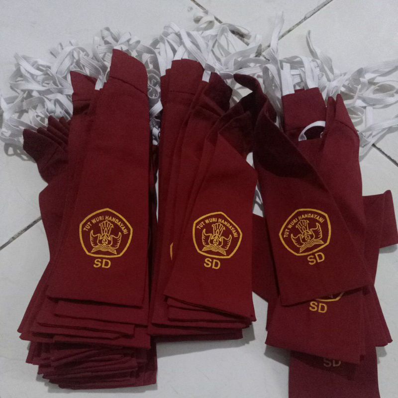 Dasi SD anak perempuan