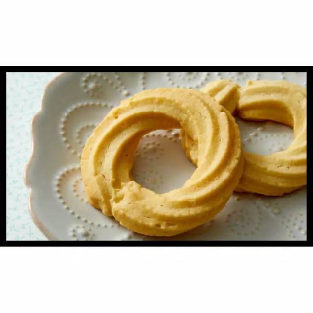 

Haitai Korean Butter Ring Premium Cookie Biscuit | Biskuit Mentega Madu