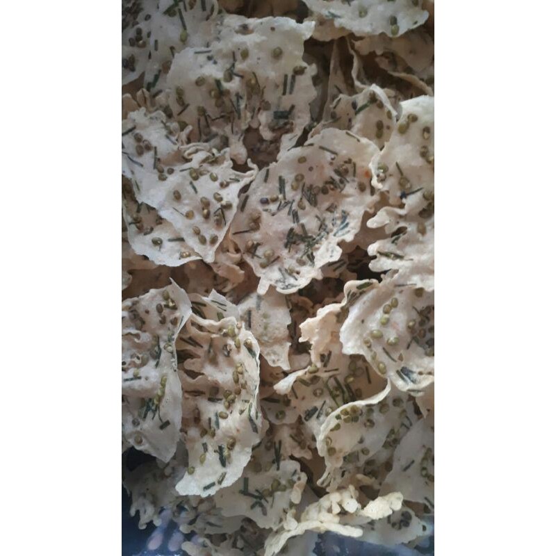 

rempeyek//kacanghijau//dan//rebon