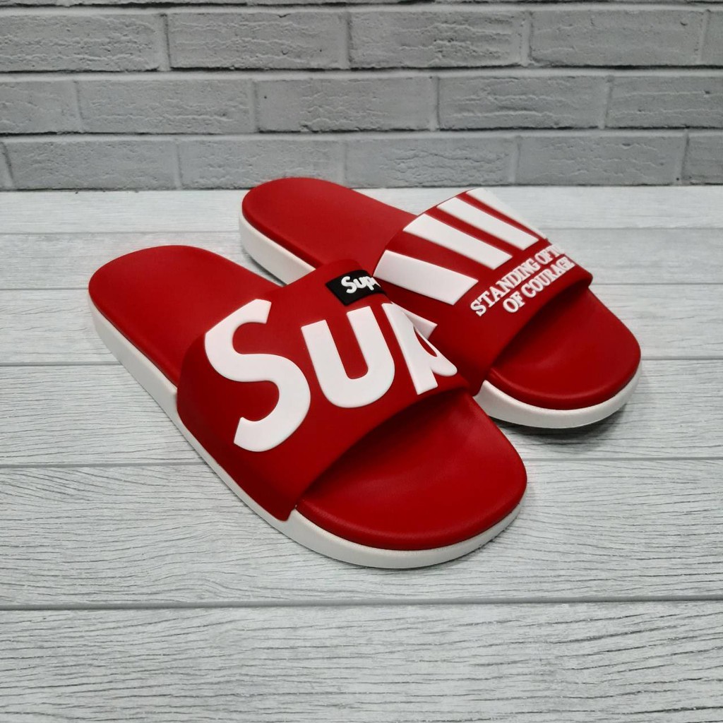 SUPREME Sendal Slide Pria Dan Wanita Merah Berbahan Karet Nyaman Di Gunakan Dan Tidak Licin