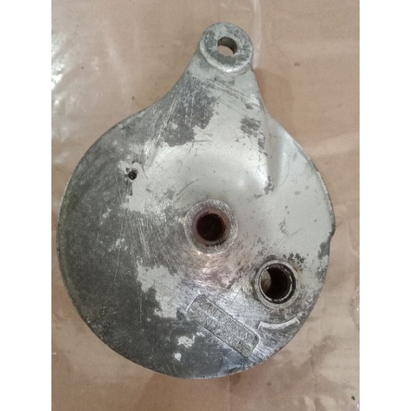 tutup tromol belakang Suzuki tornado