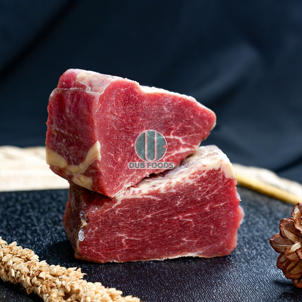 

Aus Beef Steak Tenderloin Grade A Import ( utuh tanpa cutting)