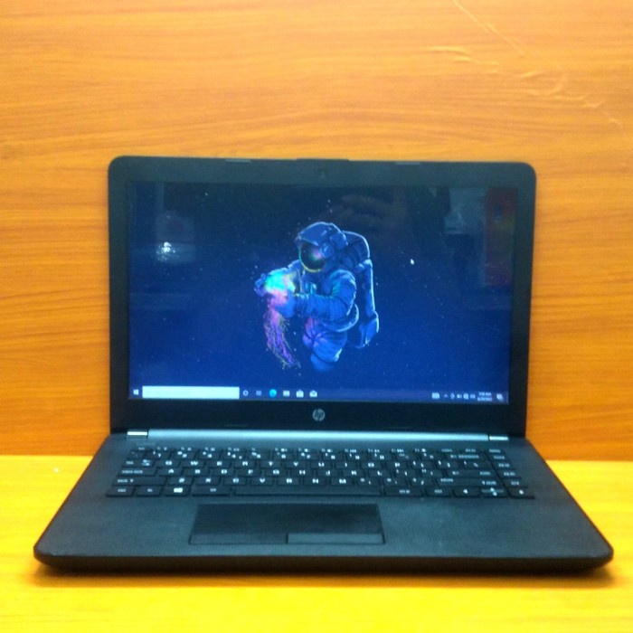Laptop Hp 14s AMD A6-9220 Ram 4gb/HDD 500GB mulus like new