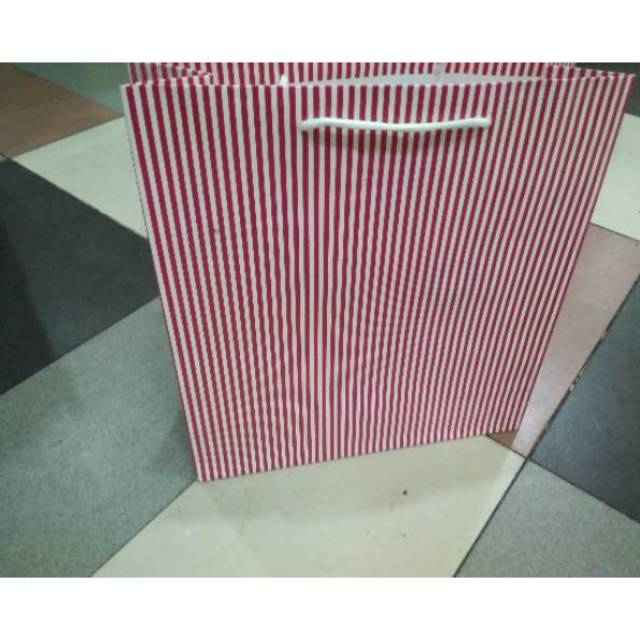 

paper bag polio salur pink terlaris dan murah manis isi 12pcs