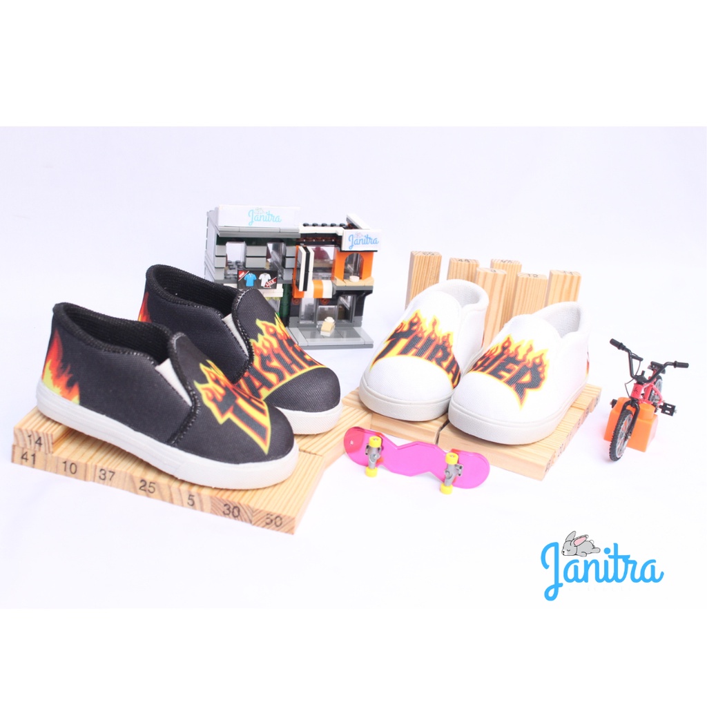 janitra sepatu sneakers anak balita skateboarding TRASH