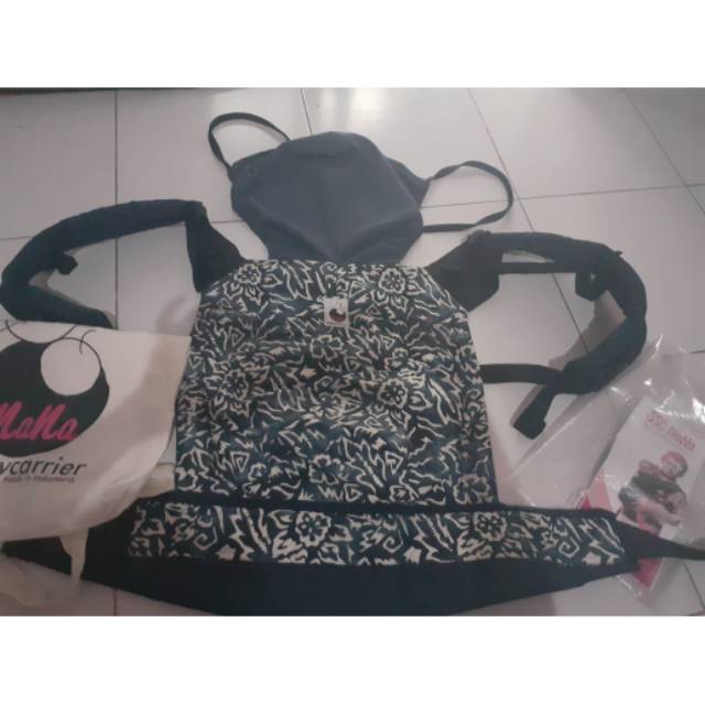 Nana baby carrier preloved