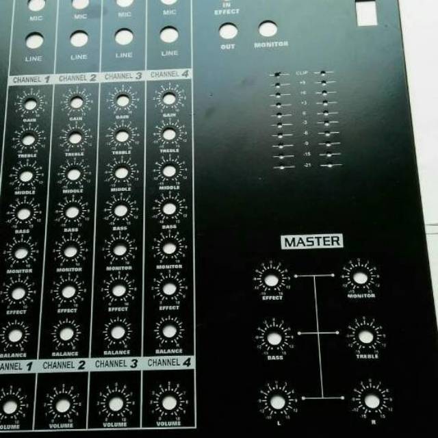 Panel Mixer 4 Channel 8 Pot