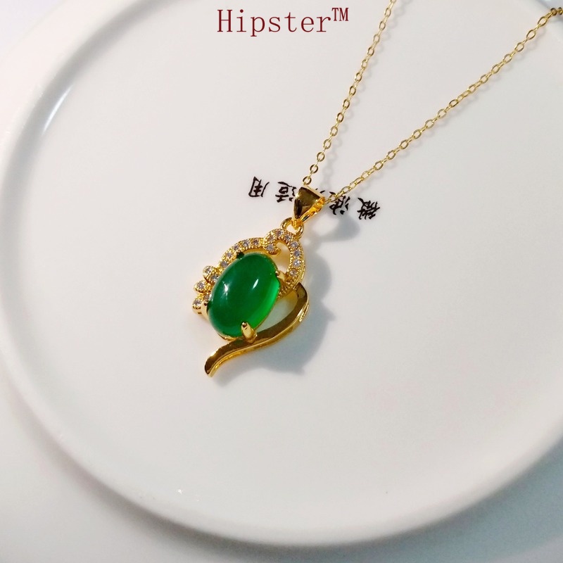 Hot Sale Light Luxury Hollow Natural Emerald Pendant Full Diamond Necklace