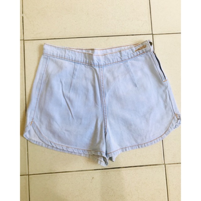 Hotpants jeans celana pendek jeans ripped jeans hot pant jeans basic pants bkk celana bkk