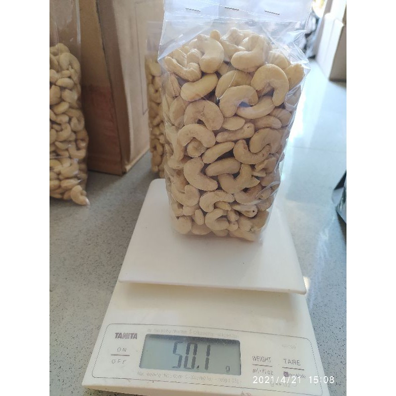 

KACANG MEDE METE SUPER MENTAH 500GR