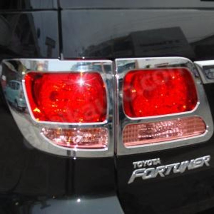 Garnish Belakang Old Fortuner