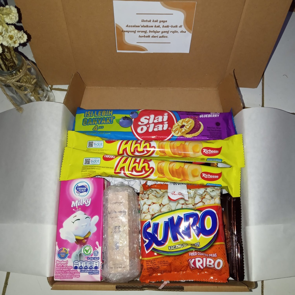 

Hampers snack/ hampers/gift brithday/free request isian
