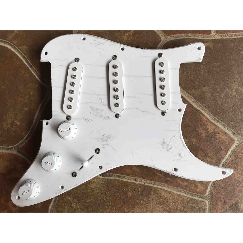 Original Pickguard Stratocaster Squier Bullet Strat Gitar Strato Full Set Pickup Original By Fender
