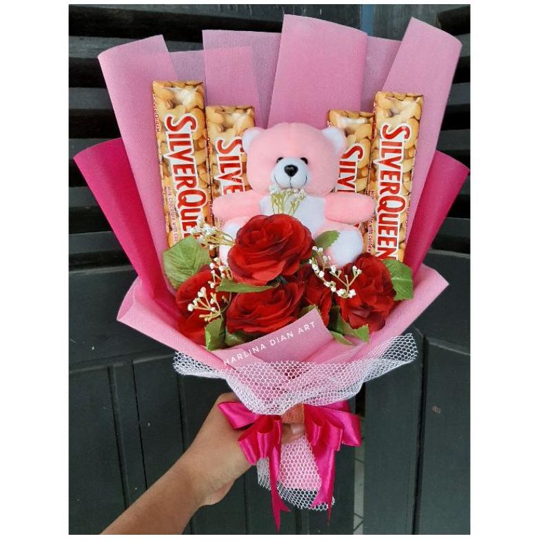 [KODE 9APUI] Buket bouquet bucket bunga dan snack coklat silverqueen cantik romantis