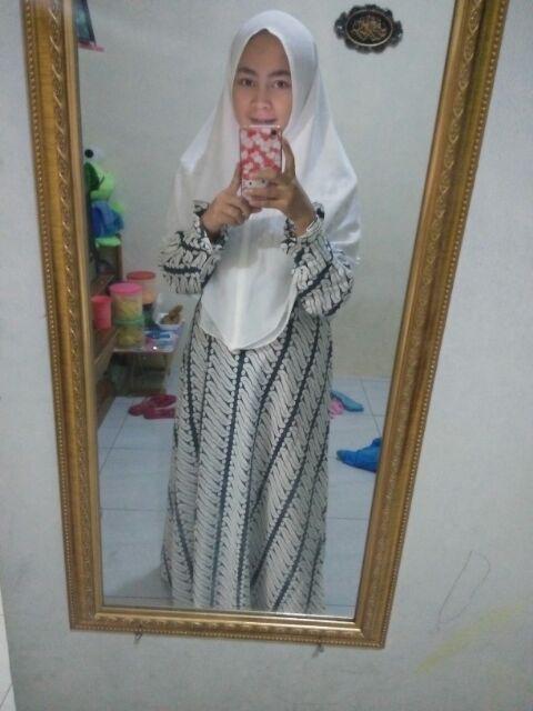 Gamis Batik White (gamis Only)