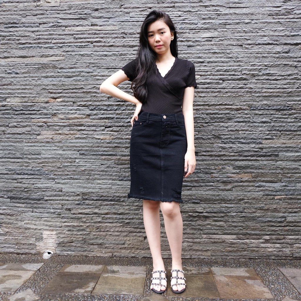 ROK Jeans SEPAN PENDEK 3/4 Ripped Rawis ada 4 Warna PREMIUM ~ LMF Jeans-Black