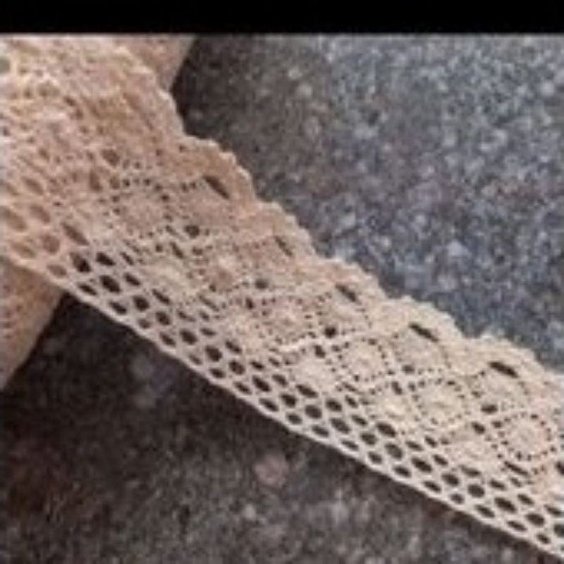 Renda rajut / renda kait 5cm roll 100yard.