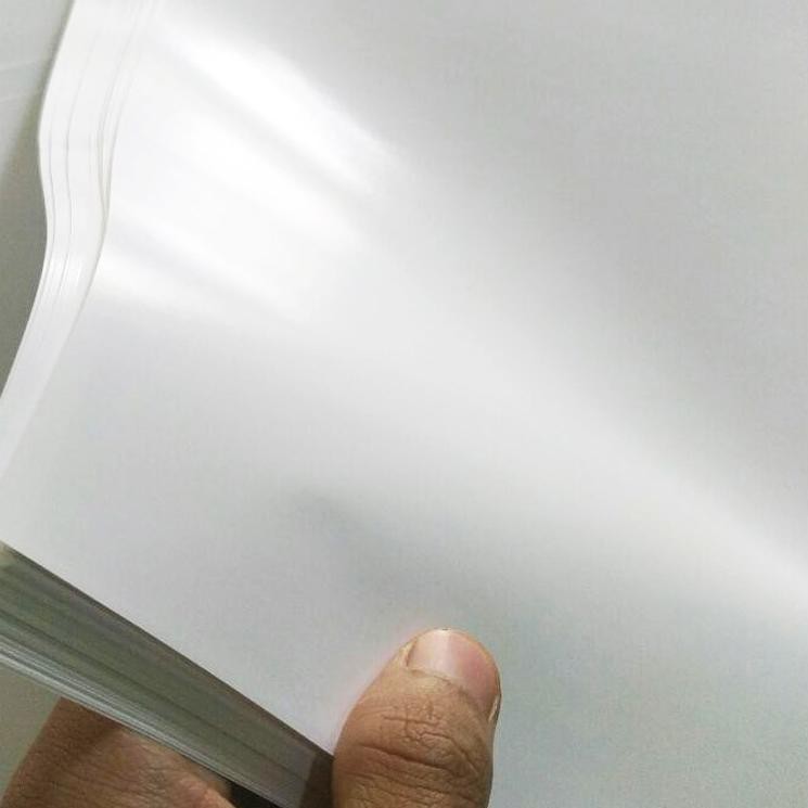

Ready Stock ZYA9 50 Lembar Kertas Art Paper 120 Gram / GSM Artpaper F4 Folio A4 Brosur Kalender Flye