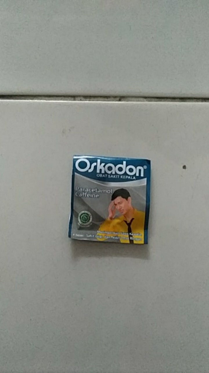 Obat Sakit Kepala/oskadon Biru [jual 1 Strip Isi 4 Tablet]