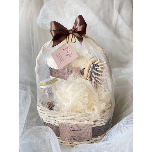 Souvenir siraman souvenir akikah souvenir handuk hampers siraman hampers handuk  akikah hampers 7 bu