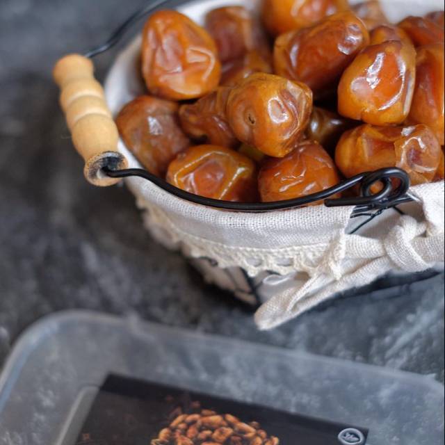 

KURMA SUKARI / KURMA RAJA