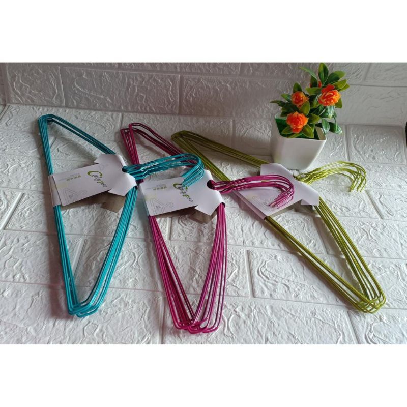 Calypso Hanger Isi 10 Pcs