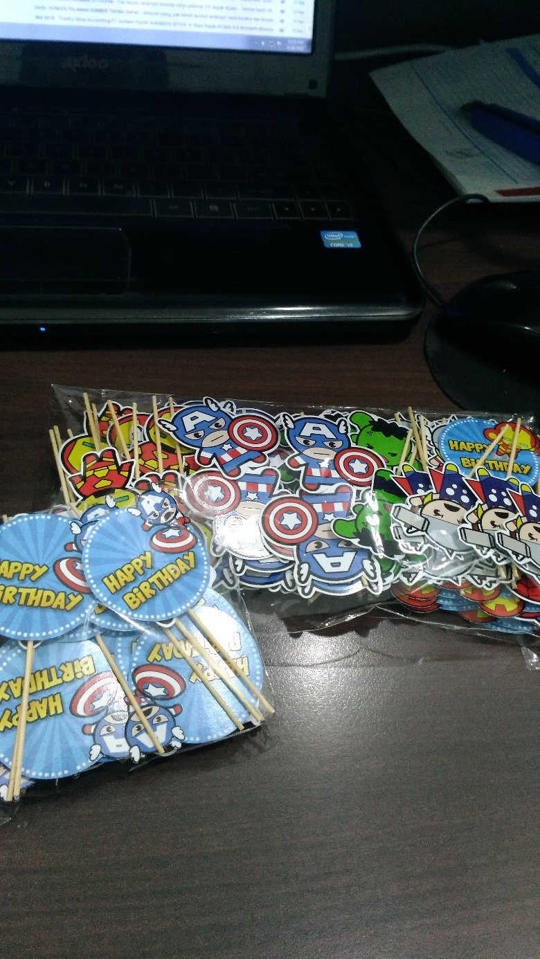 Cupcake Topper Superhero Avenger