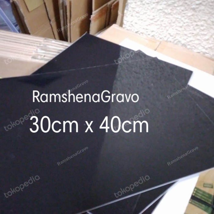 

Terlaris Bahan Grafir/Gravoply/Name Tag/Panel/Hitam Teks Putih 30Cm X 40Cm 1.5 Terlaris