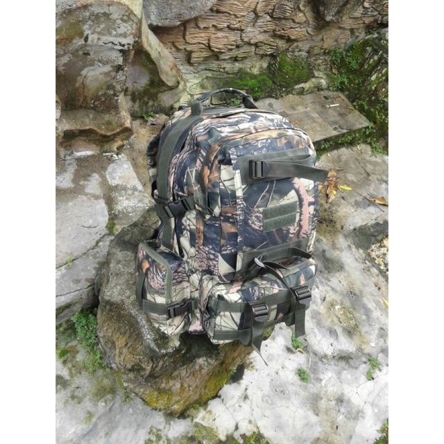 Tas Punggung Besar Camo