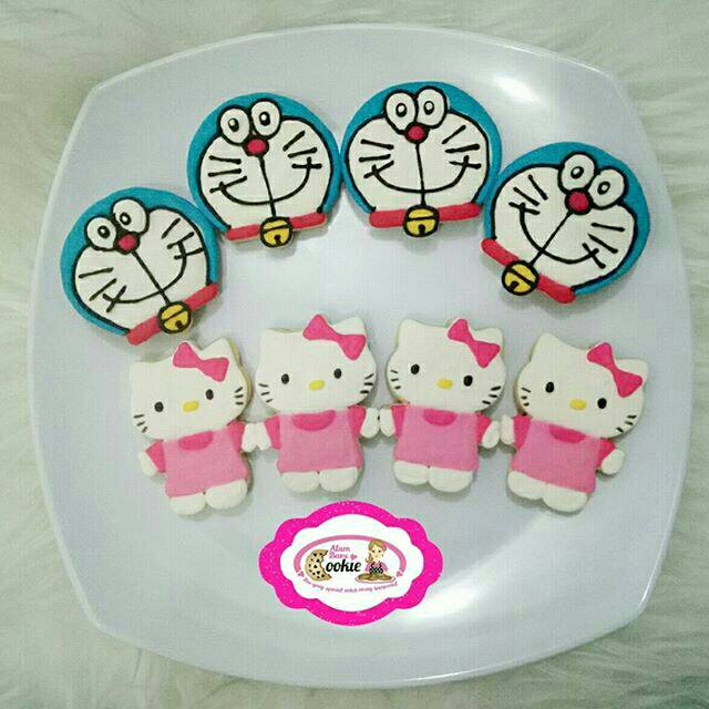 

Doraemon dan hello kitty cookies