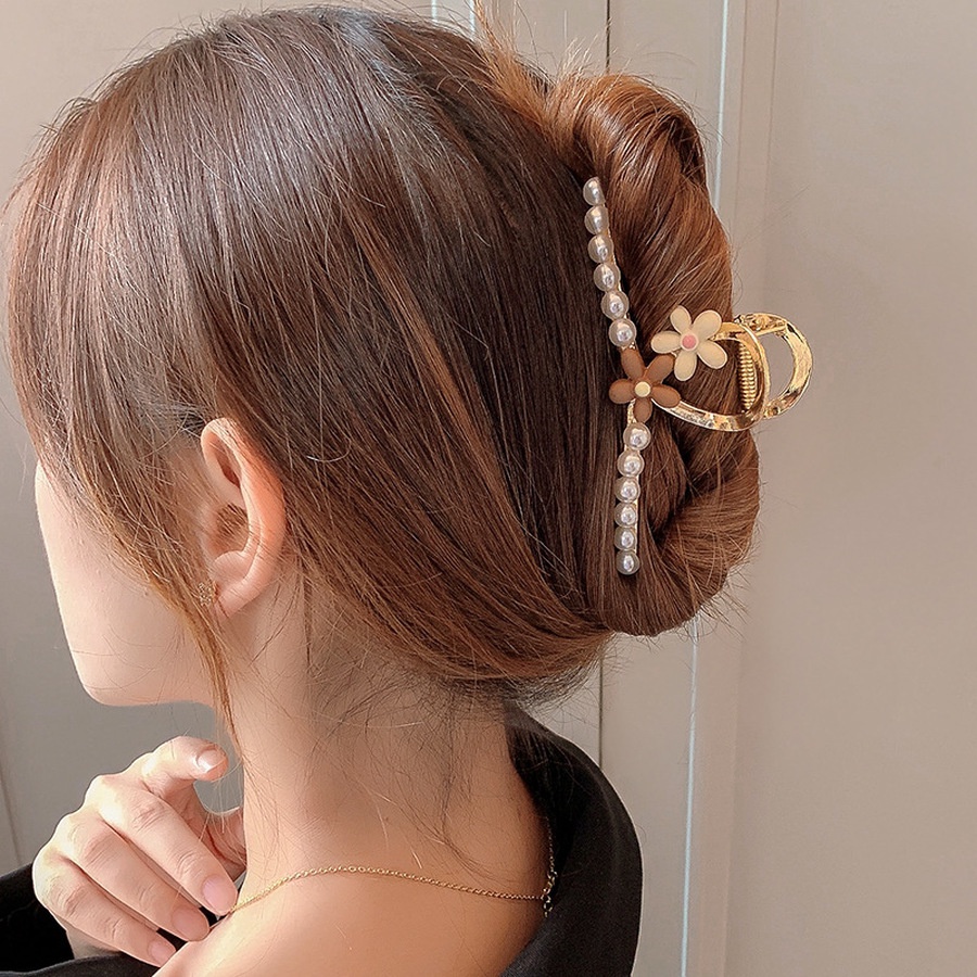 Korean Metal Pearl Big Hair Clip Hair Claw Flower Fashion Ponytail Holder Hairpin Woman Hair Accessories